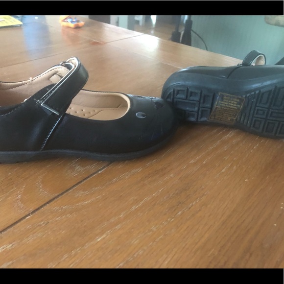 Shoes - Picture 3 of 3